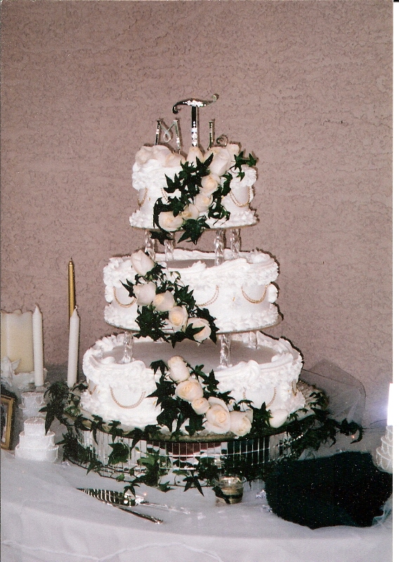 6 - 10 - 14 inch Wedding Cake